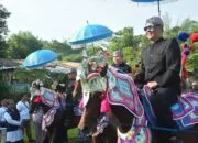 Sumedang’s Kafilah Opens Jabar MTQ 38th with a Spectacle of Kuda Renggong