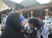 Sumedang Honors Remote Area Teachers with Motorcycles on National Awakening Day
