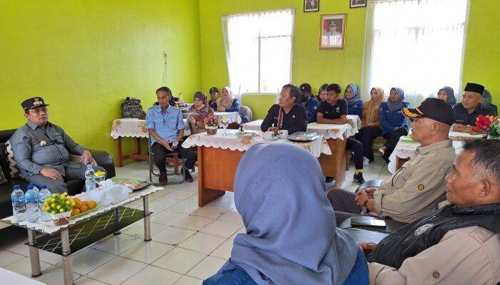 Yudia Ramli Directly Monitors the Trial of the Nutritious Lunch Program at SDN Sirahcai