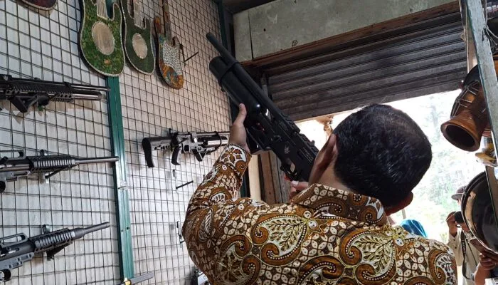 Acting Regent of Sumedang Encourages Export of Cipacing Air Rifles, A Globally Competitive Local Potential