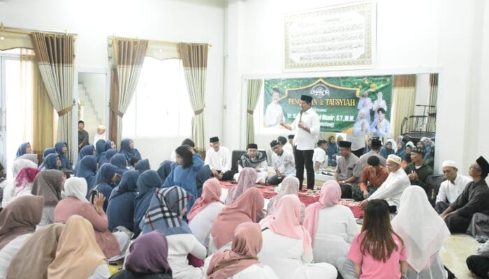 Bupati Sumedang Isi Pengajian dan Buka Puasa Bersama D’ Arena Lovers di Jatinangor