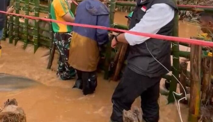 BNPB Lakukan Modifikasi Cuaca untuk Kurangi Curah Hujan di Jawa Barat