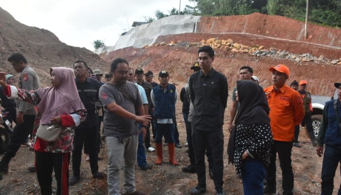 Wabup dan Sekda Sumedang Tinjau Lokasi Banjir Lumpur