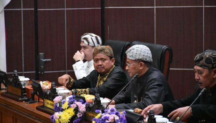Wagub Jabar Dorong APBD Perubahan 2025 untuk Infrastruktur dan Pendidikan