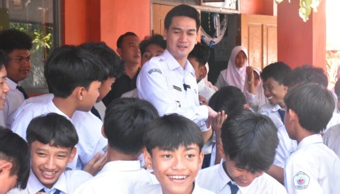Pastikan Kesehatan dan Kebersihan Terjaga, SMPN 1 Tanjungsari Dikunjungi Wabup Fajar