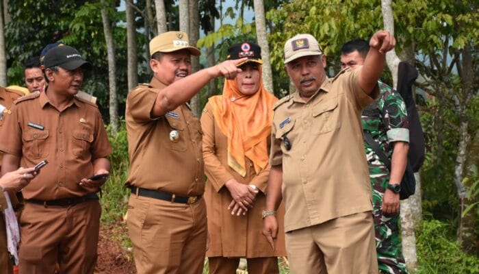 Menggenggam Harapan di Tanah Sendiri: Buruh Tani Sumedang Bangkit Lewat Program STARBAK