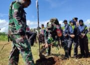 Hijaukan Bumi, TMMD ke-124 Kodim 0610/Sumedang Gandeng Pelajar Tanam Ratusan Pohon