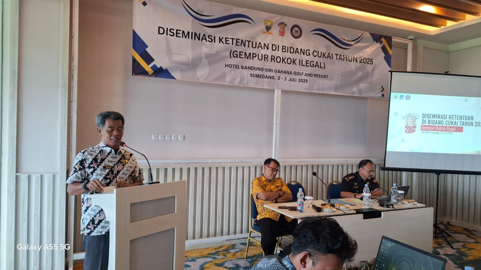 gempur rokok ilegal Sumedang