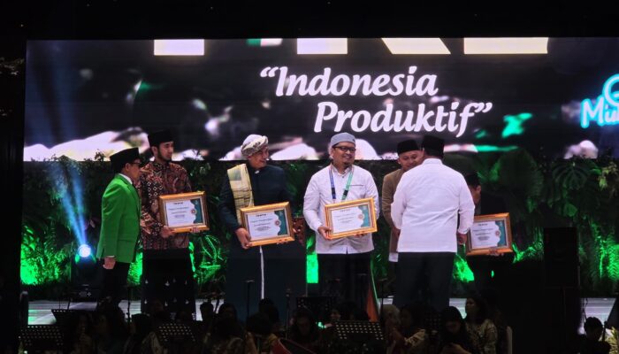 Pesantren Asy-Syifaa Wal Mahmuudiyyah Sumedang Raih Penghargaan Nasional atas Inovasi dan Transformasi