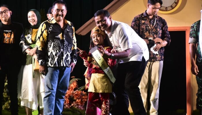 Drama Musikal “Aku dan Bestie” Hipnotis Ribuan Penonton di HAN 2025 Sumedang