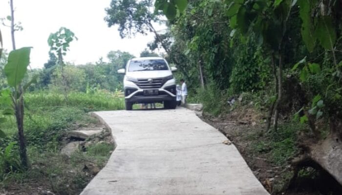 DBHCHT 2025: Dorong Pembangunan Jalan Usaha Tani, Petani Tembakau Sumedang Kini Lebih Mudah ke Lahan