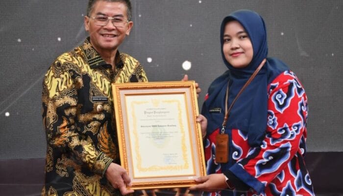 Setwan Sumedang Comeback dengan Penghargaan JDIH Jabar 2025!