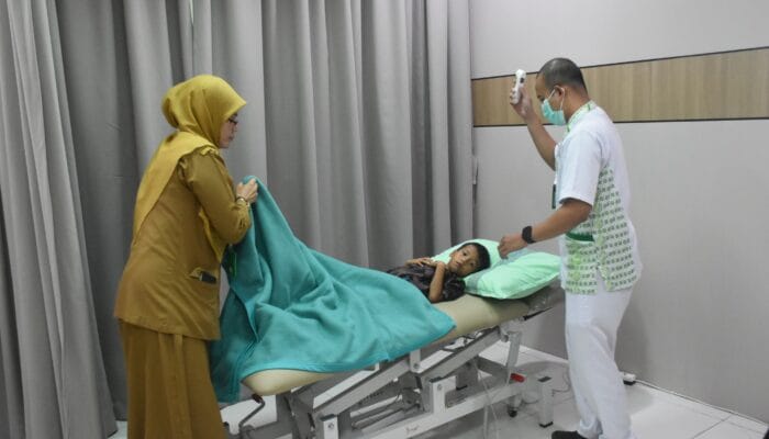 Kisah Alif Hidup Tanpa Anus, Biaya Operasional Selama Pengobatan Ditanggung Pemkab Sumedang