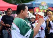 ​Fun Walk HKN ke-61 Sumedang: Bupati Ajak Warga Terapkan Pola Hidup CERDIK