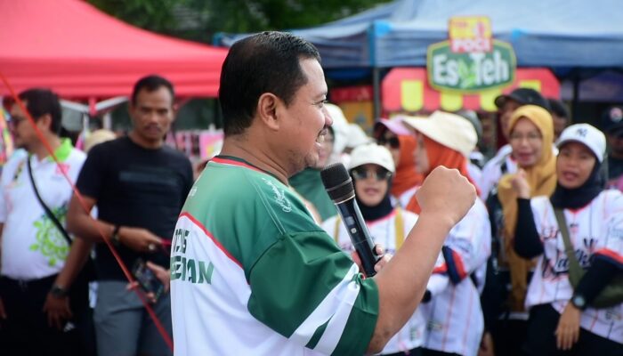 ​Fun Walk HKN ke-61 Sumedang: Bupati Ajak Warga Terapkan Pola Hidup CERDIK