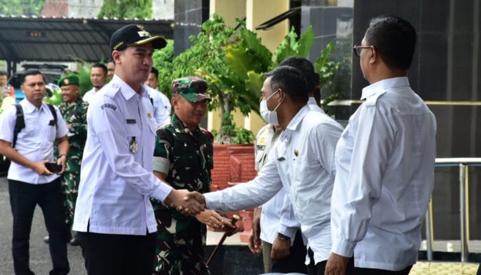 Wabup Fajar Warning Warga Sumedang: Awas Petir Ganas! Dilarang Main HP Saat Hujan Gede!