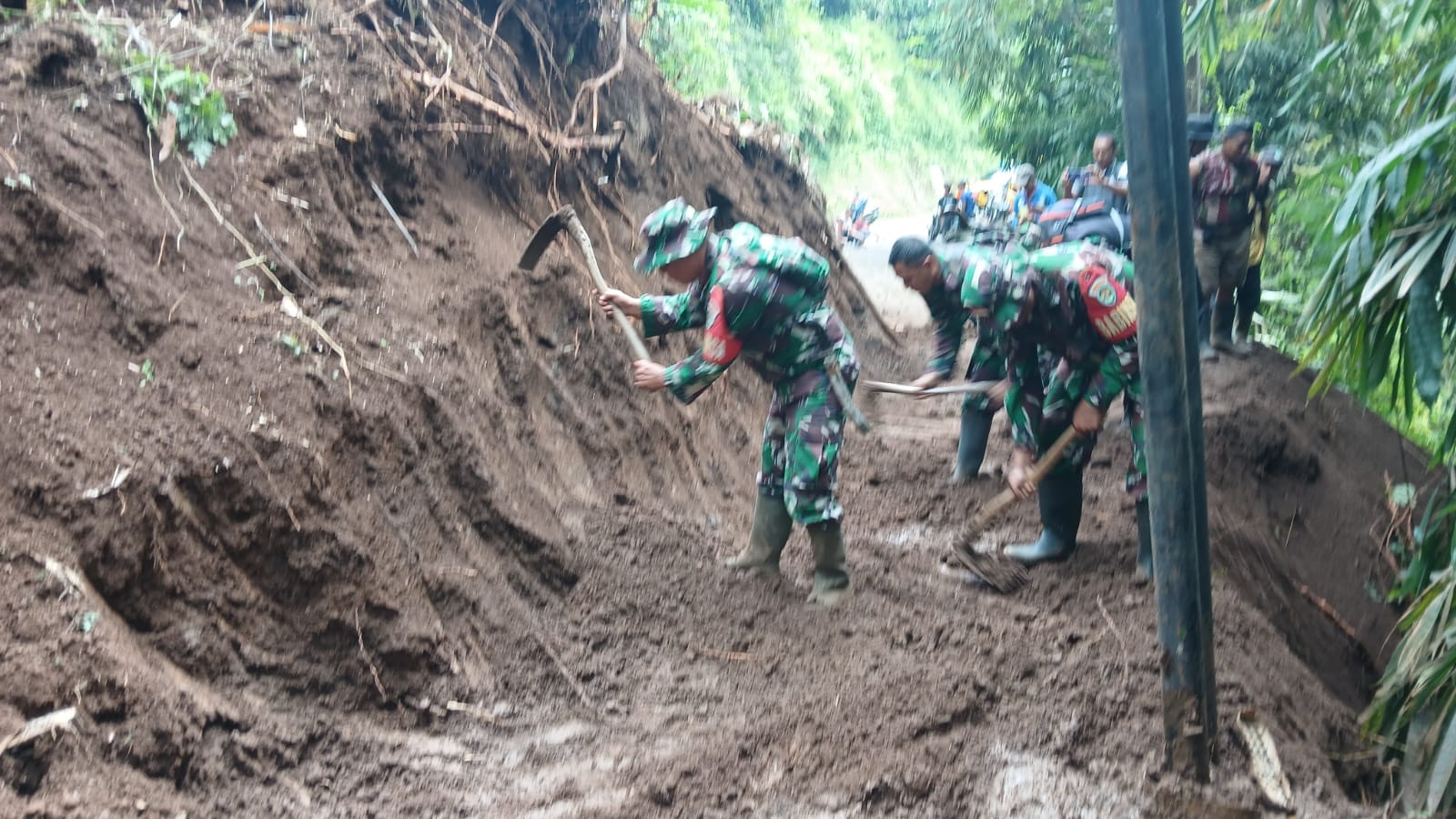 Longsor Sumedang-Subang