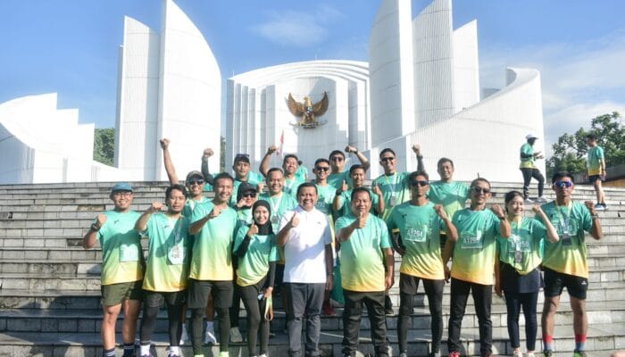 Sehat & Green! Bupati Sumedang Ikut Meriahkan BAUR Run 2025 di Bandung