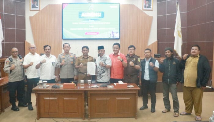 Kawal Sampai Tuntas! DPRD Sumedang Pasang Badan Buat Ganti Rugi Warga Cipanas