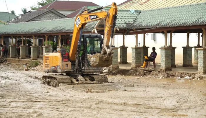 RSUD Tamiang Kembali Beroperasi, Kementerian PU Lanjutkan Pembersihan Lumpur dan Sediakan Air Bersih