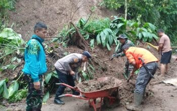 Tanah Longsor di Cipanas