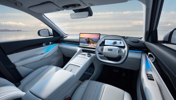 Geely Indonesia, SUV hybrid, mobil PHEV, otomotif Indonesia, Starray EM-i