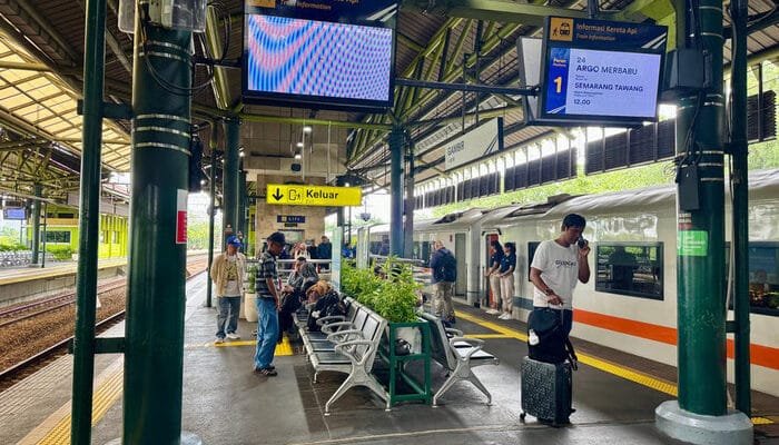 Pemesanan Tiket Kereta Api Reguler Lebaran Dibuka Bertahap, H2 Lebaran Masih Tersedia