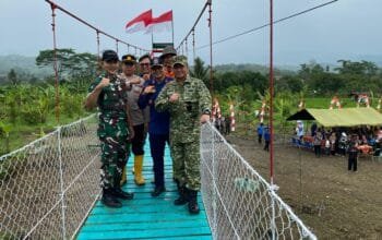 Jembatan Gantung Garuda Surian