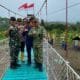 Fix No More Drama Nyeberang Sungai! Jembatan Gantung Garuda Surian Resmi Jadi Akses Utama Warga