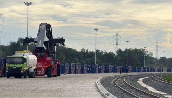 KAI Logistik Operasikan Container Yard 2 Merapi Perkuat Distribusi Energi