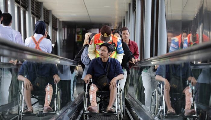 Kami Hadir Sepenuh Hati Melayani di Hari Yang Fitri, KAI Daop 2 Bandung Ucapkan Selamat Hari Raya Idul Fitri 1447 H