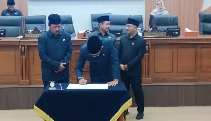 KUA-PPAS 2027 Disepakati, DPRD Sumedang Minta Anggaran Benar-Benar Dirasakan Warga